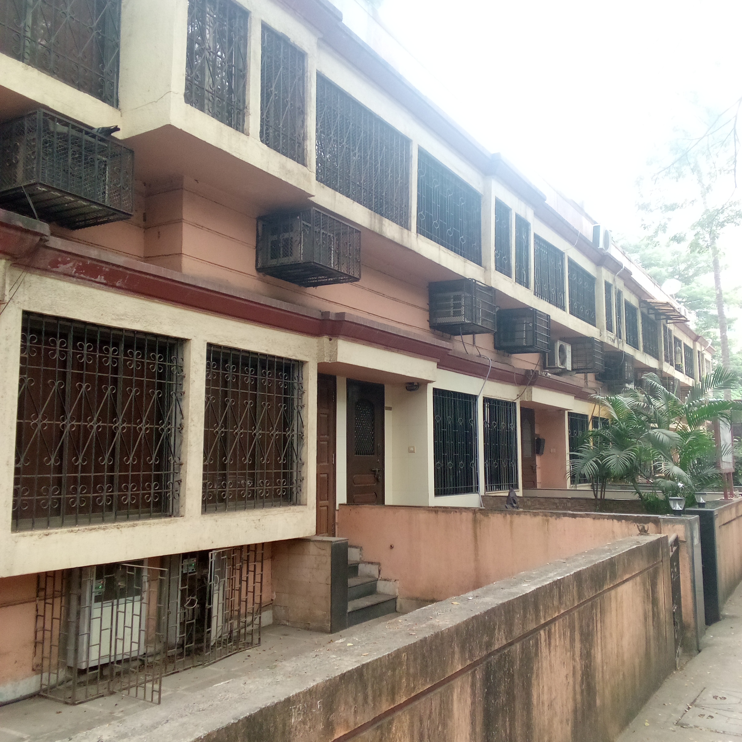 2.5 BHK Villa For Sale in Unnat Nagar CHS