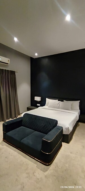 3 BHK Apartment For Sale in Marine Lines