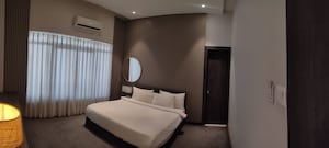 Bedroom in 3 BHK Apartment at Marine Lines – for Sale