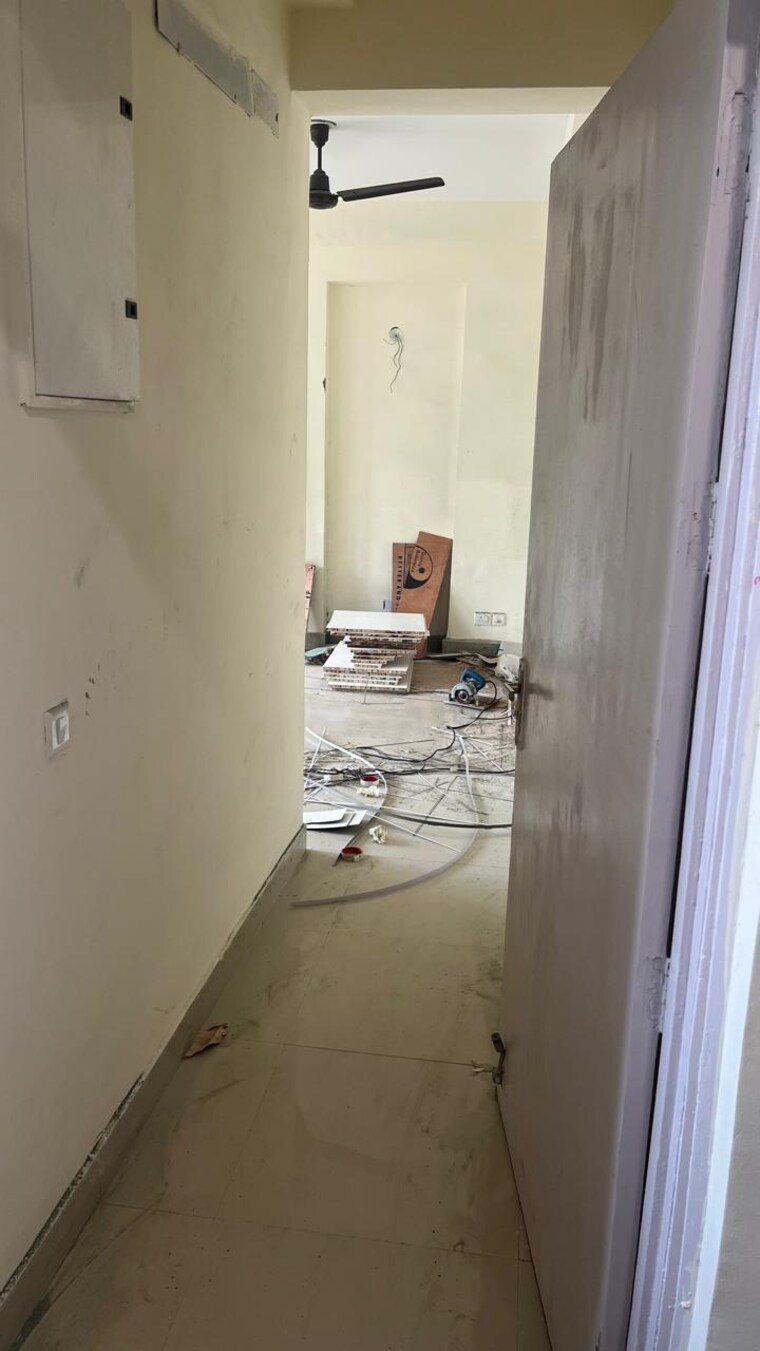 Bathroom, jaypee-greens-kosmos 2 Bedroom 850 Sq.Ft. Apartment In Sector 134 Noida 9315474