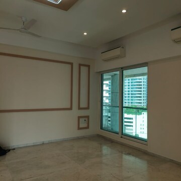 Room in 3 BHK Apartment at Enpar Lotus 101 Worli Residences, Kamala Mill – for Rent