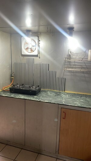 Kitchen in 1.5 BHK Builder Floor at Saket – for Rent