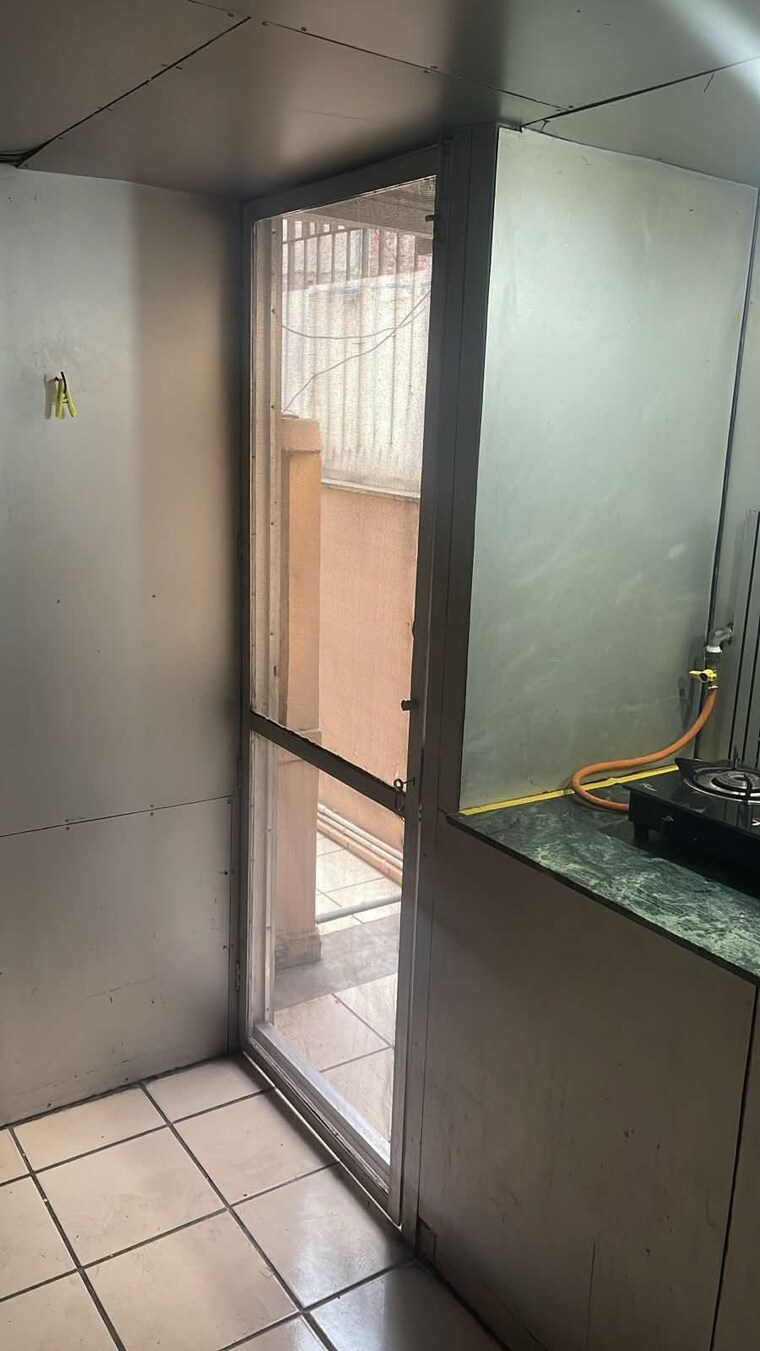 Balcony, saket 1.5 Bedroom 75 Sq.Yd. Builder Floor In Saket Delhi 9315484