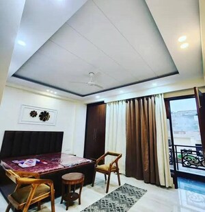 Bedroom in 4 BHK Builder Floor at Chattarpur – for Rent