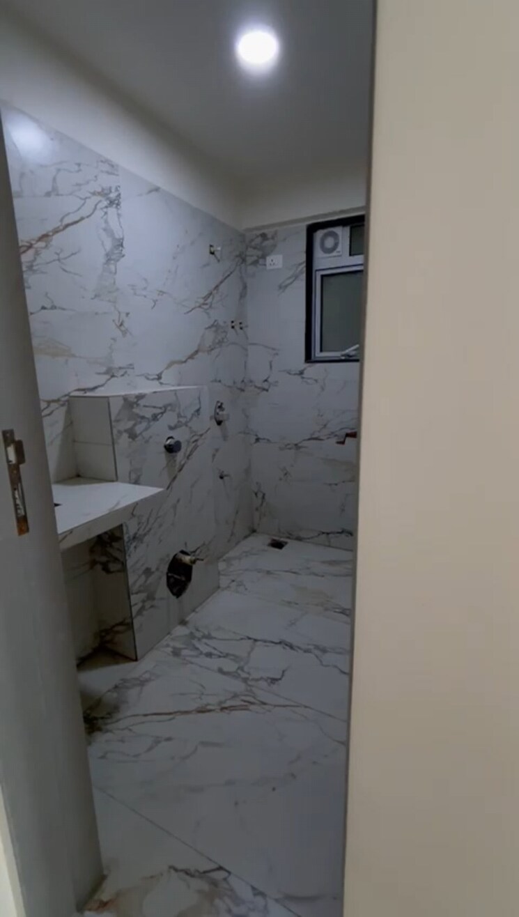 Bathroom, sangam-nero 3 Bedroom 1163 Sq.Ft. Apartment In Bandra East Mumbai 9315488