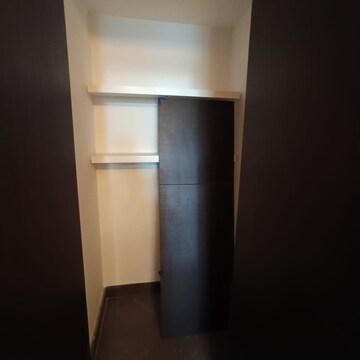 Room in 4 BHK Apartment at Lodha The Park Trump Tower, Kamala Mill – for Rent