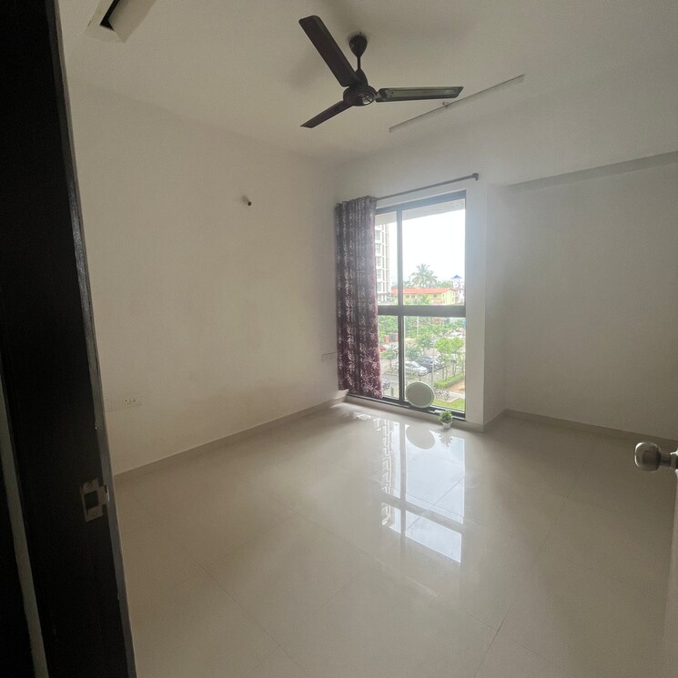 Room, lodha-palava-fresca-c-and-d 1 Bedroom 420 Sq.Ft. Apartment In Taloja Bypass Road Thane 9315511