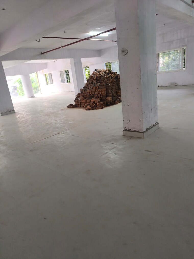 Room, dwaraka nagar Commercial Office Space 100 Sq.Ft. In Dwaraka Nagar Vizag 9315531