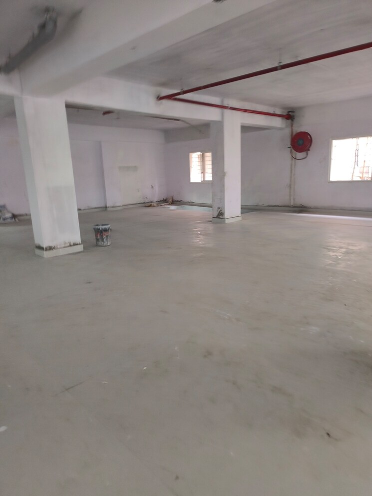  Parking, dwaraka nagar Commercial Office Space 100 Sq.Ft. In Dwaraka Nagar Vizag 9315531
