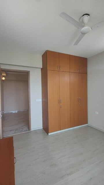 Room in 2 BHK Apartment at M3M Corner Walk, Sector 74 – for Rent