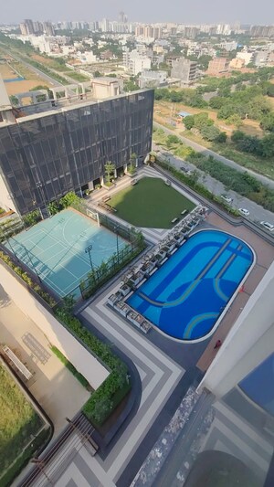 2 BHK Apartment For Rent in M3M Corner Walk, Sector 74