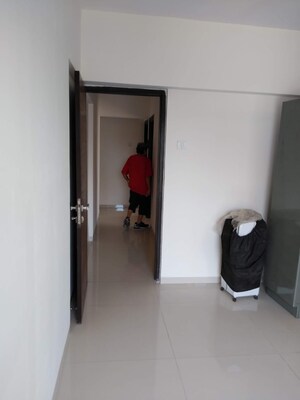 Furnished Amenities in 3 BHK Apartment at Malad West – for Sale