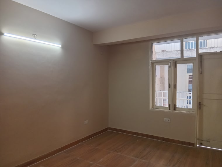 Room, tdi-the-grand-retreat 3 Bedroom 250 Sq.Yd. Builder Floor In Sector 88 Faridabad 9315104