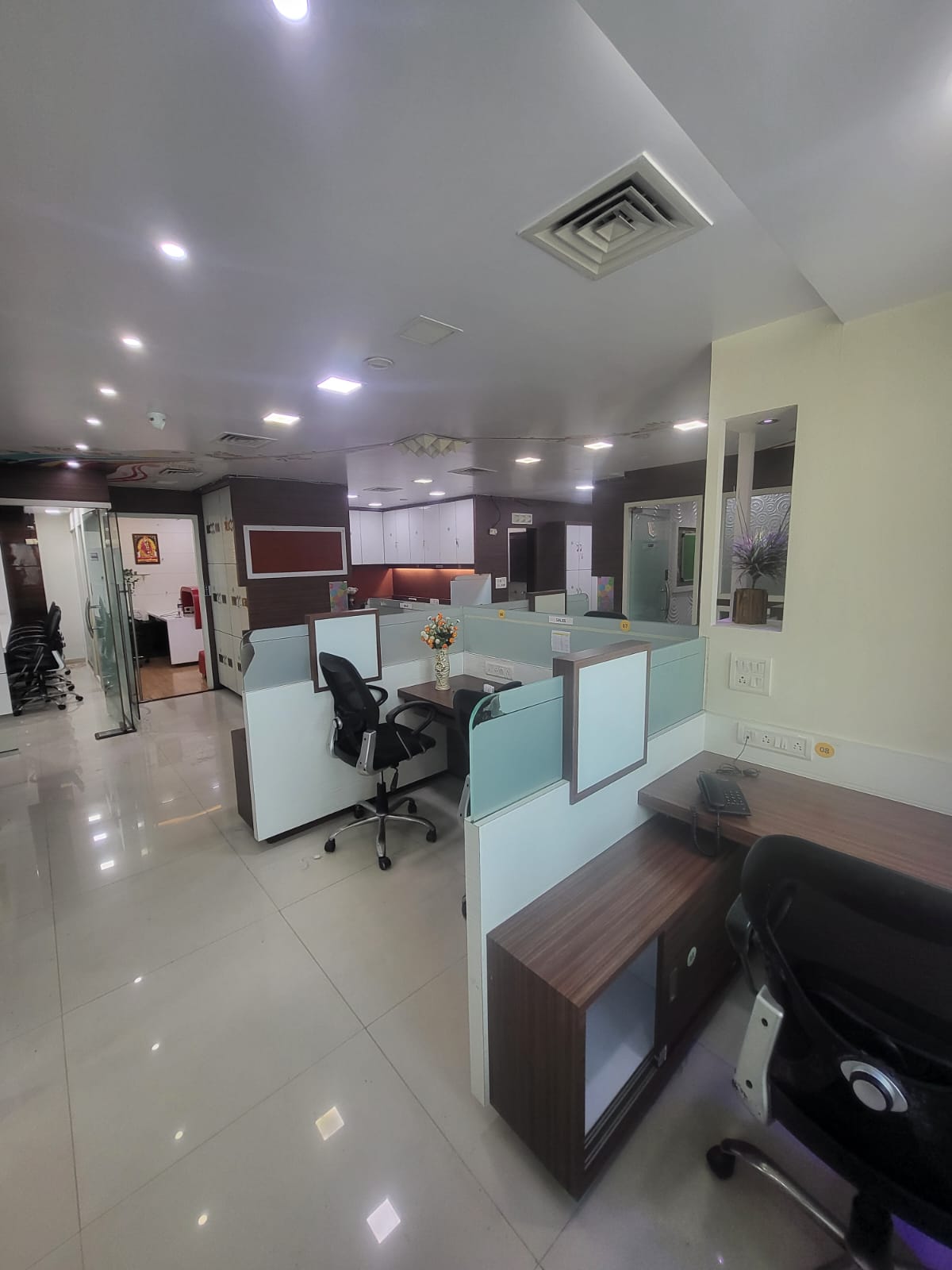 Office Space For Rent in Mahaavir The Landmark