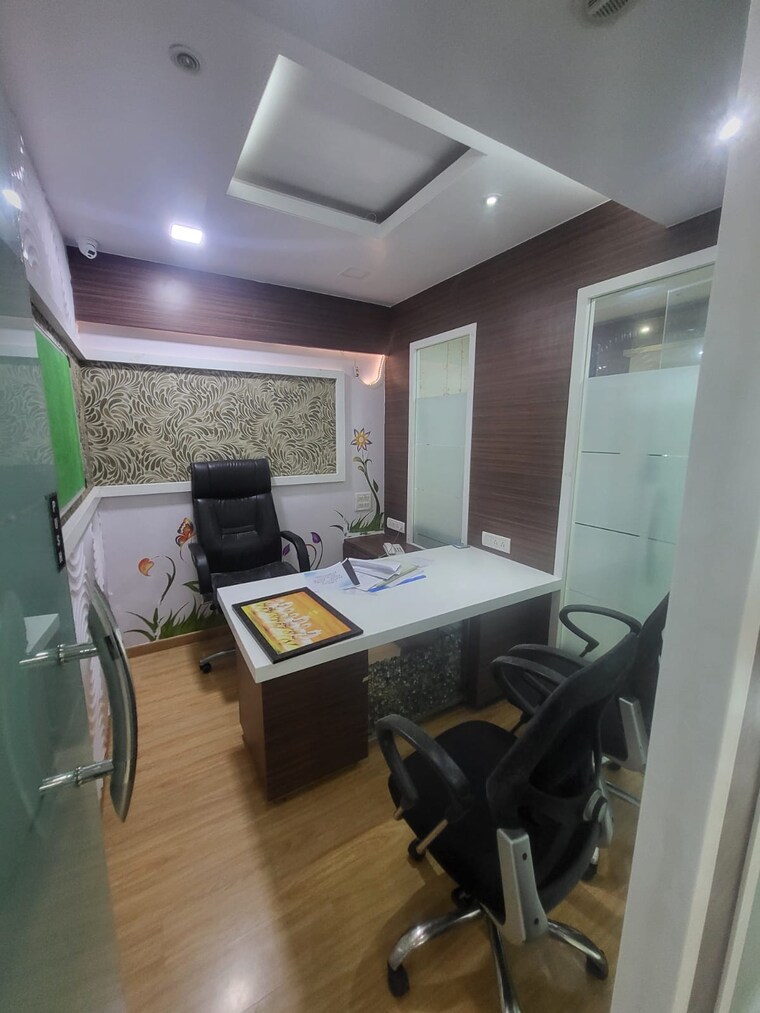 Team Area, mahaavir-the-landmark Commercial Office Space 2000 Sq.Ft. In Kharghar Sector 7 Navi Mumbai 9315607