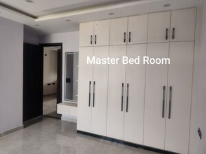 Building Lobby in 3 BHK Builder Floor at BPTP Amstoria Country Floor, Sector 102 – for Rent