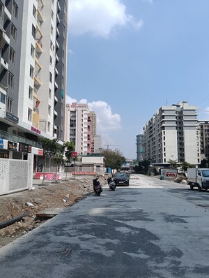  Shop – Exterior View View at Wakad - for Rent