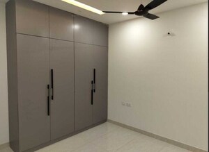 Room in 3 BHK Apartment at Prestige Beverly Hills, Kokapet – for Rent