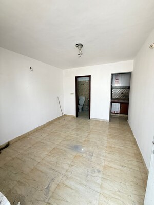 Room in 1.5 BHK Builder Floor at Chattarpur – for Rent