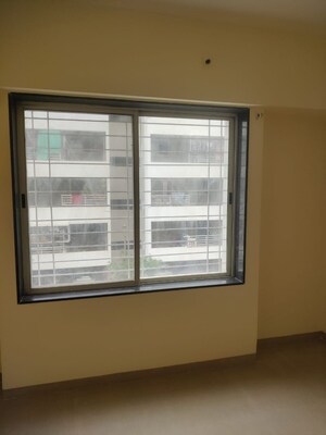 Room in 2 BHK Apartment at Yugal Kaushalya, Hadapsar – for Rent