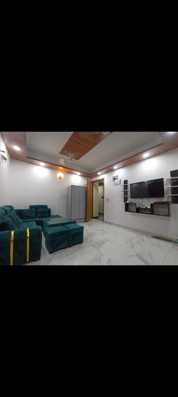 2 BHK Builder Floor For Rent in Saket