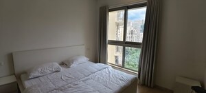 Room in 2 BHK Apartment at Hiranandani Atlantis, Powai – for Rent