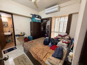 Bedroom in 1 BHK Apartment at Lodha Amara, Kolshet Road – for Sale