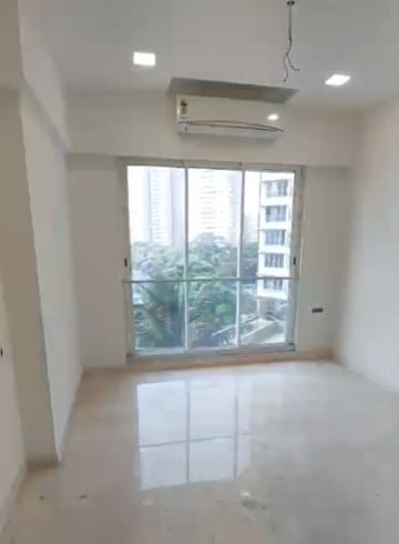 Room in 3 BHK Apartment at Ekta Tripolis, Goregaon West – for Sale
