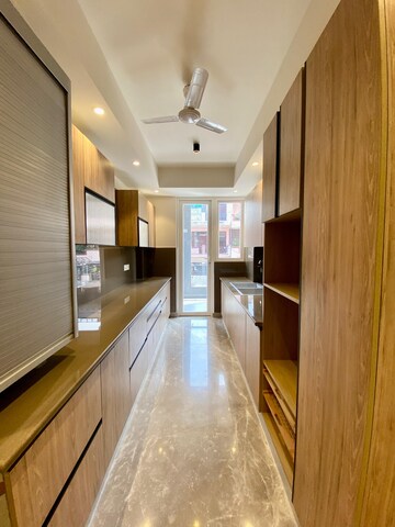 Kitchen in 4 BHK Builder Floor at SS Mayfield Gardens, Sector 51 – for Sale