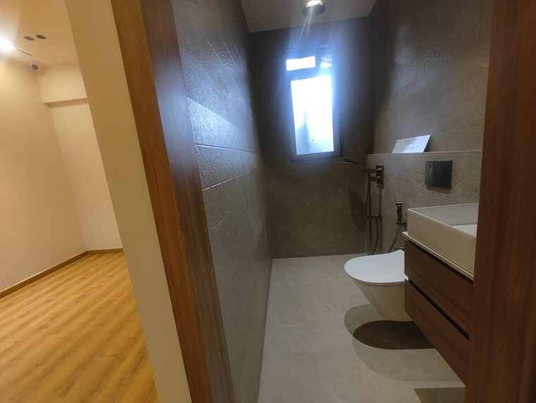 Attached Bathroom, kamdhenu-pinnacle 2 Bedroom 716 Sq.Ft. Apartment In Nerul Sector 13 Navi Mumbai 9315816