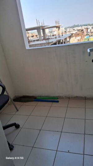 Bathroom in 3 BHK Apartment at Motiaz Royal Citi, Ambala Highway – for Rent