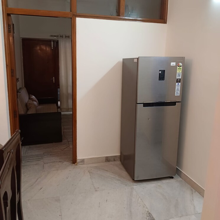 Room, saket 3 Bedroom 1800 Sq.Ft. Builder Floor In Saket Delhi 9315891