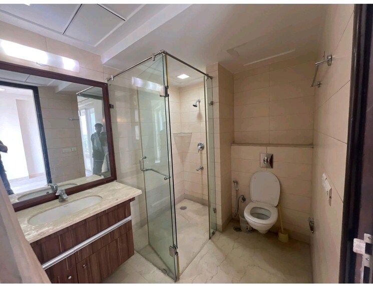Bathroom, abw-la-lagune 4 Bedroom 3160 Sq.Ft. Apartment In Sector 54 Gurgaon 9315911