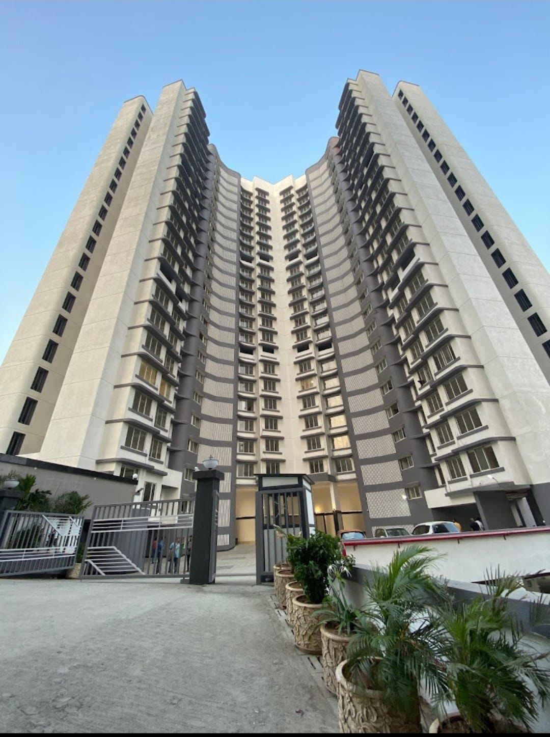 3 BHK Apartment For Sale in Vasant Valley Ivy Tower