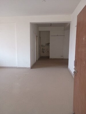 Room in 4 BHK Apartment at The Defence Personnel, Sector 45 – for Sale