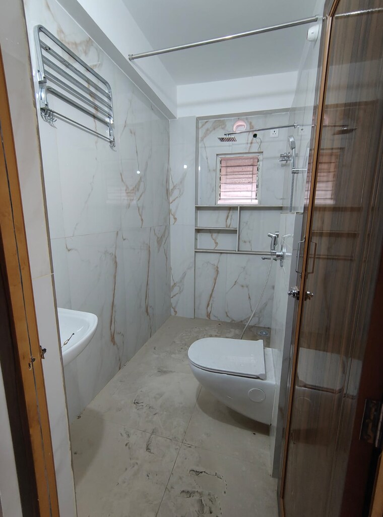 Bathroom, dhoot-new-town-extension 2 Bedroom 960 Sq.Ft. Apartment In New Town Kolkata 9315942