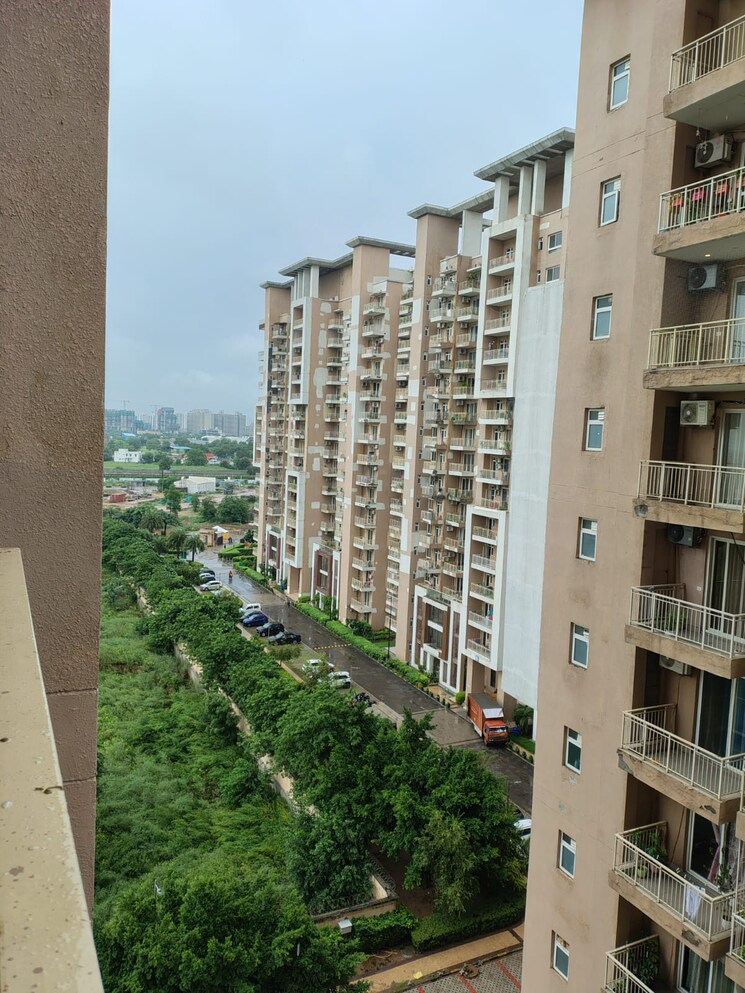 Exterior View, emaar-palm-gardens 3 Bedroom 1900 Sq.Ft. Apartment In Sector 83 Gurgaon 9315957