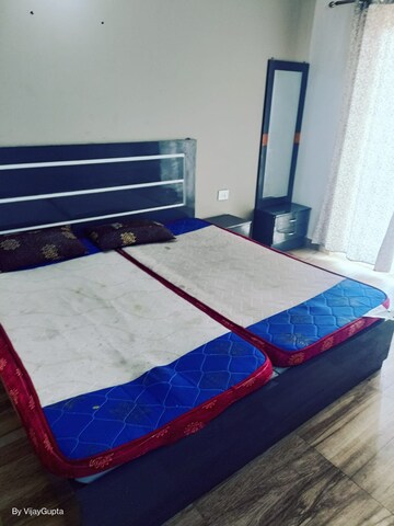 Bedroom in 1 BHK Apartment at Paramount Golfforeste, Zeta I Greater Noida – for Rent