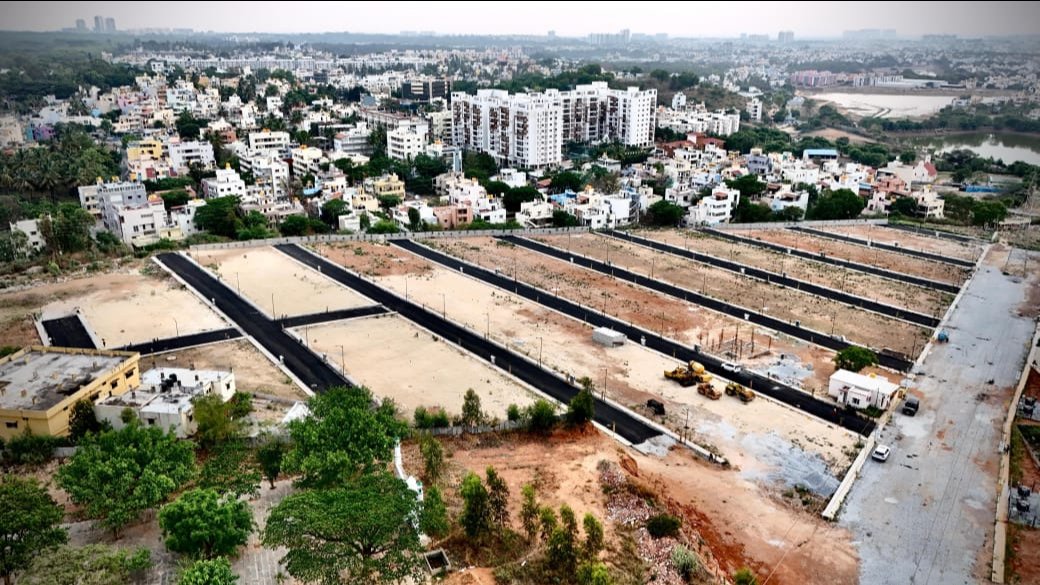 Plot For Sale in Singapura Garden