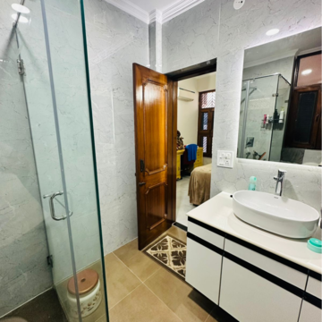 Kitchen in 2.5 BHK Builder Floor at RWA Apartments Sector 37, Arun Vihar – for Rent