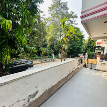 Balcony in 2.5 BHK Builder Floor at RWA Apartments Sector 37, Arun Vihar – for Rent