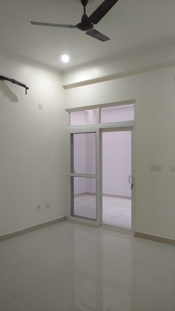 Room in 2 BHK Independent House at Gomti Nagar – for Rent