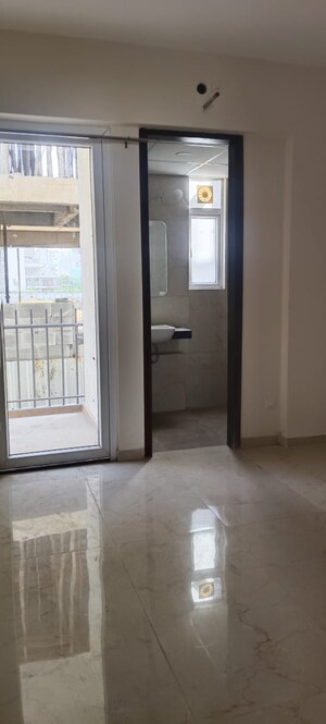 Room in 3 BHK Apartment at M3M Soulitude, Sector 89 – for Rent