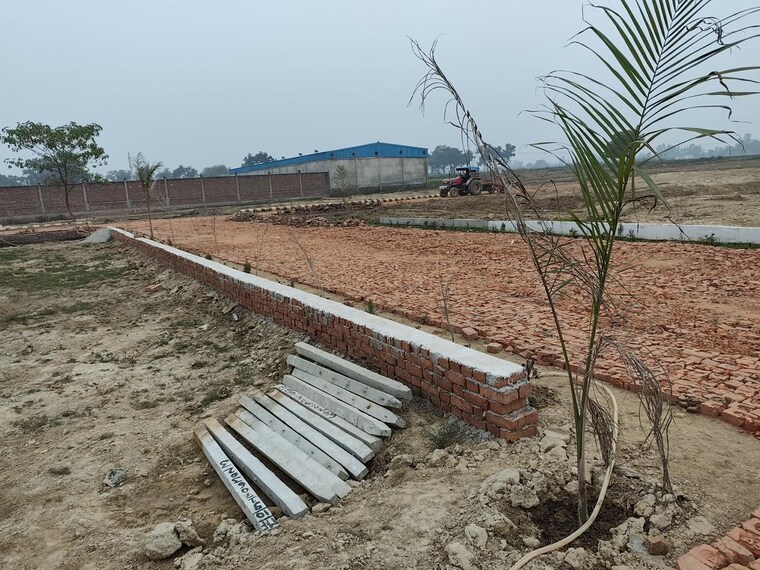 undefined, parao  1000 Sq.Ft. Plot In Parao Varanasi 9316070