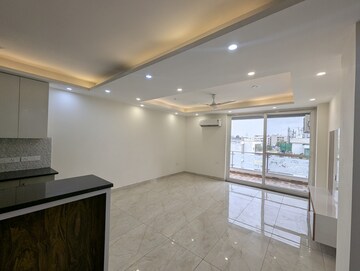 Living Room in 2 BHK Apartment at Smart World Orchard, Sector 61 – for Sale