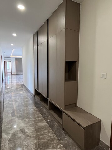 Building Lobby in 4 BHK Apartment at Prestige Fairfield, Rmv 2nd Stage – for Rent
