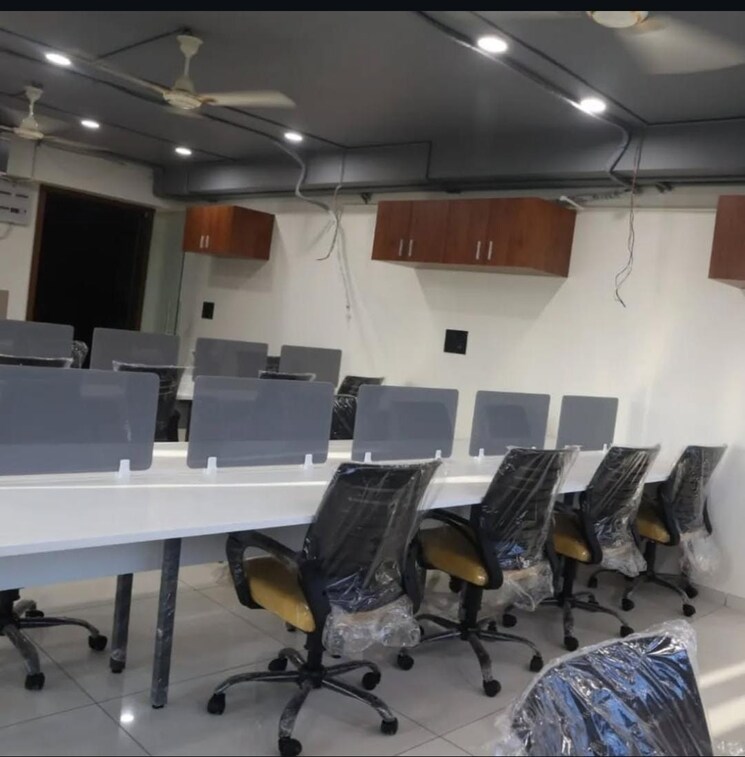 Team Area, akshar-business-park Commercial Office Space 3850 Sq.Ft. In Vashi Sector 19f Navi Mumbai 9316087
