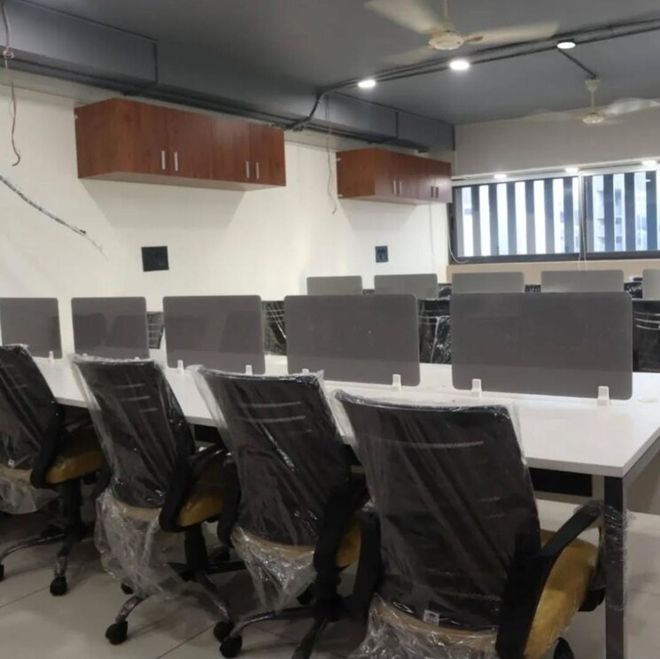 Team Area, akshar-business-park Commercial Office Space 3850 Sq.Ft. In Vashi Sector 19f Navi Mumbai 9316087