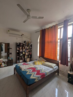 Bedroom in 3 BHK Builder Floor at Hauz Khas – for Rent