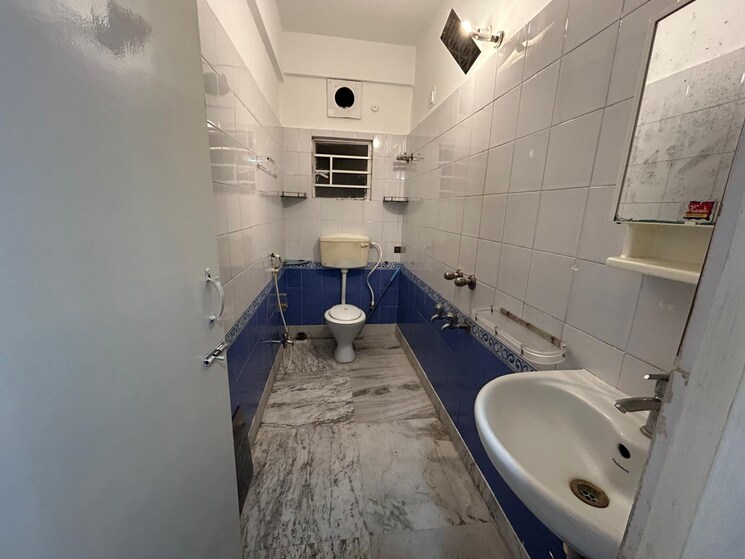 Bathroom, kalikapur 3 Bedroom 1200 Sq.Ft. Apartment In Kalikapur Kolkata 9313948